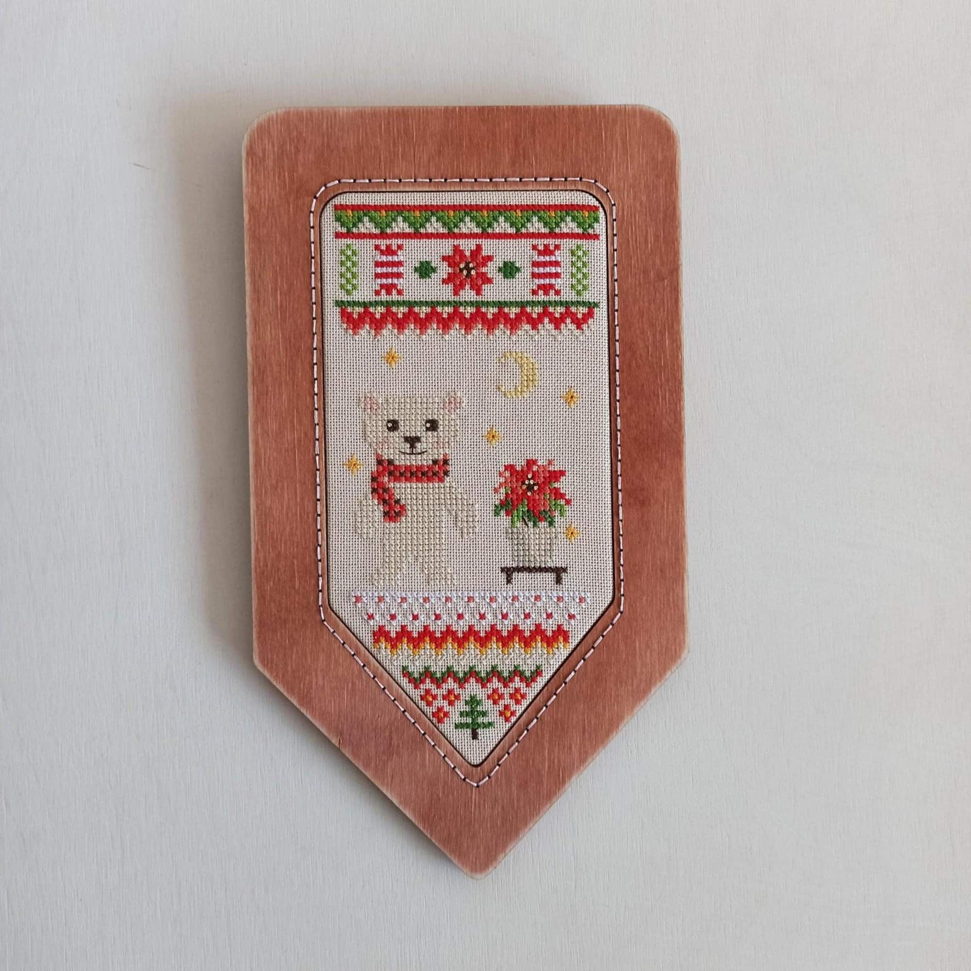 Neocraft Holiday Is Coming Cross Stitch Kit